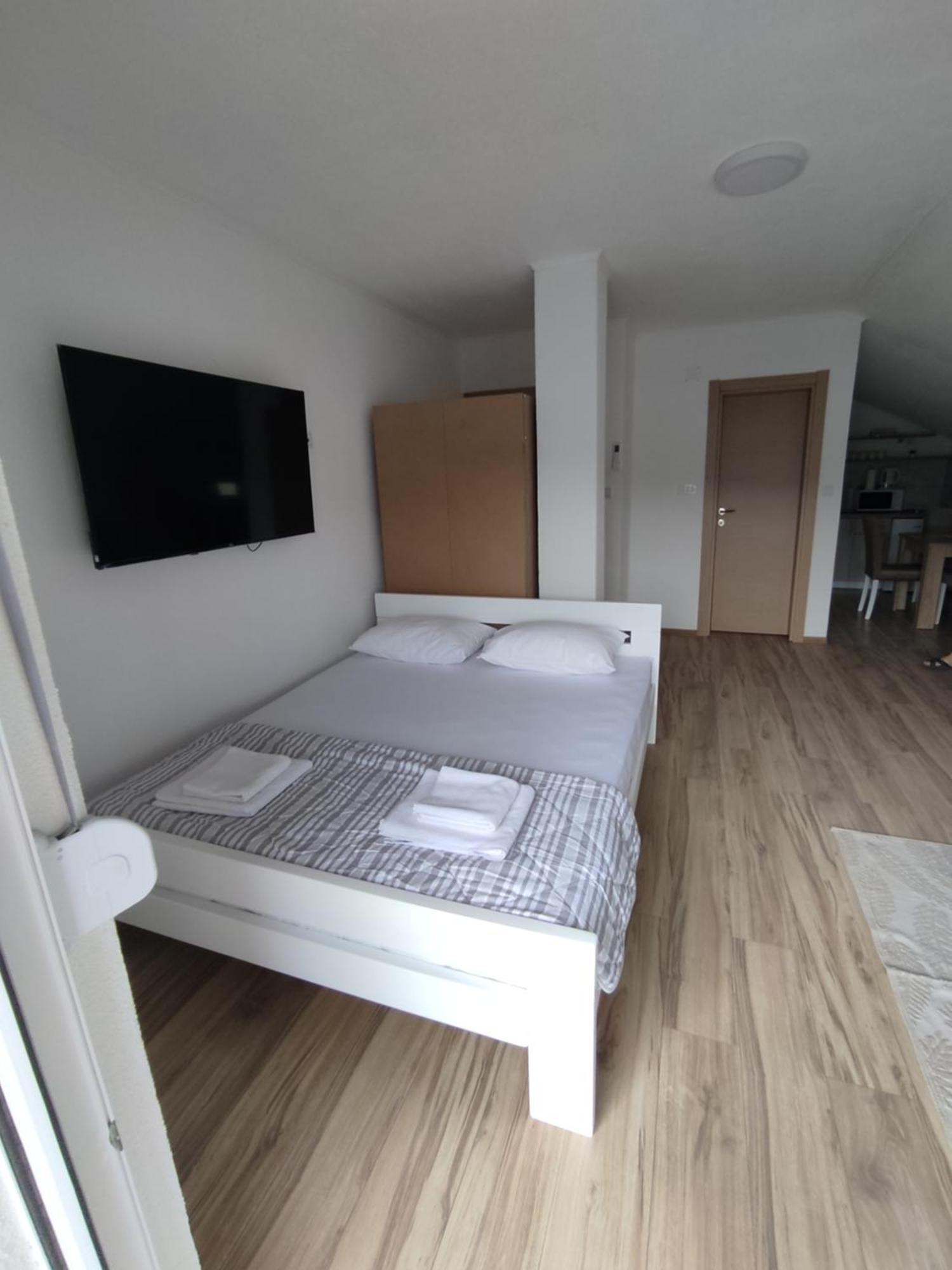 View Of The City - Studio Apartment Mostar Extérieur photo