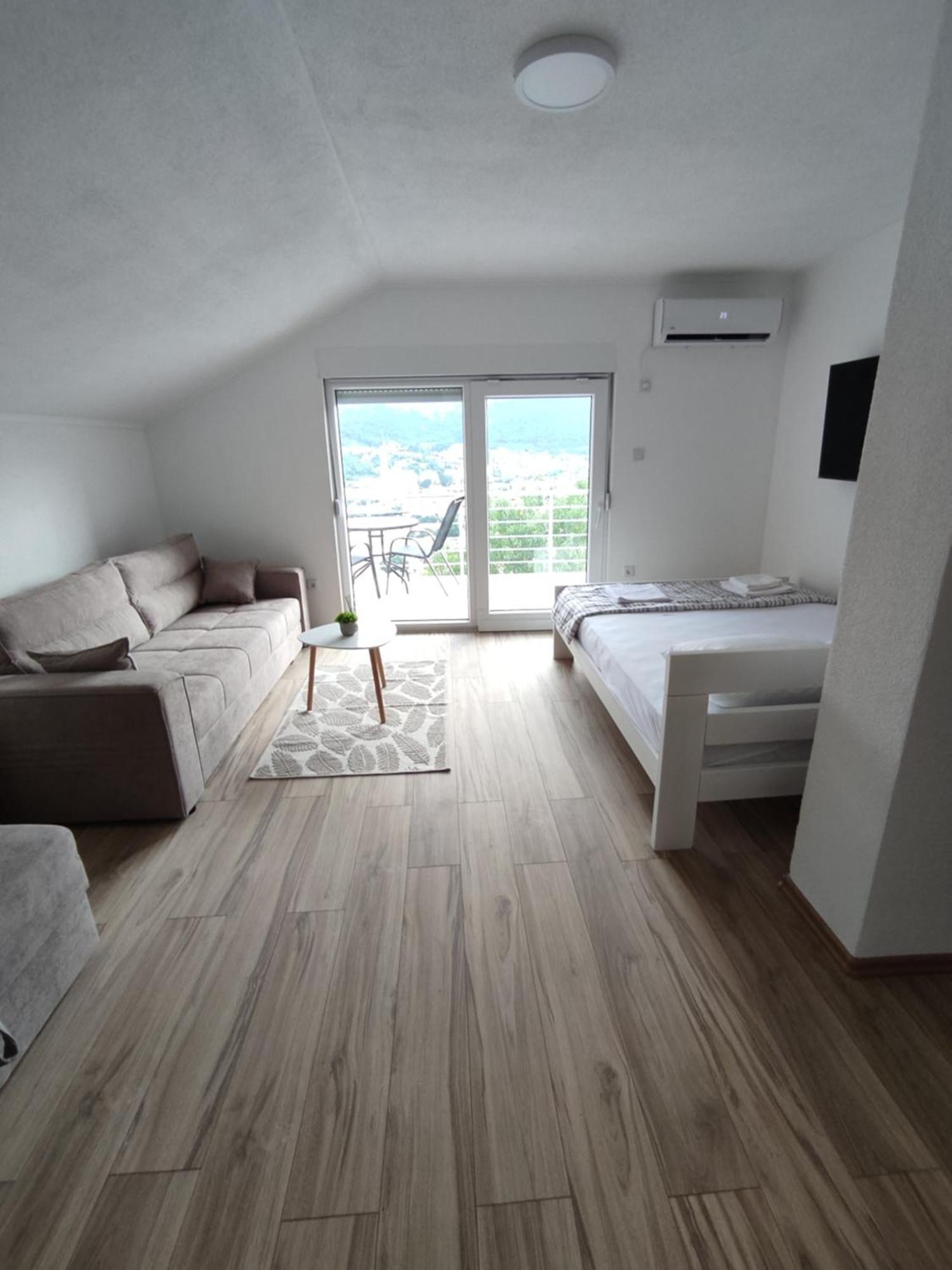 View Of The City - Studio Apartment Mostar Extérieur photo