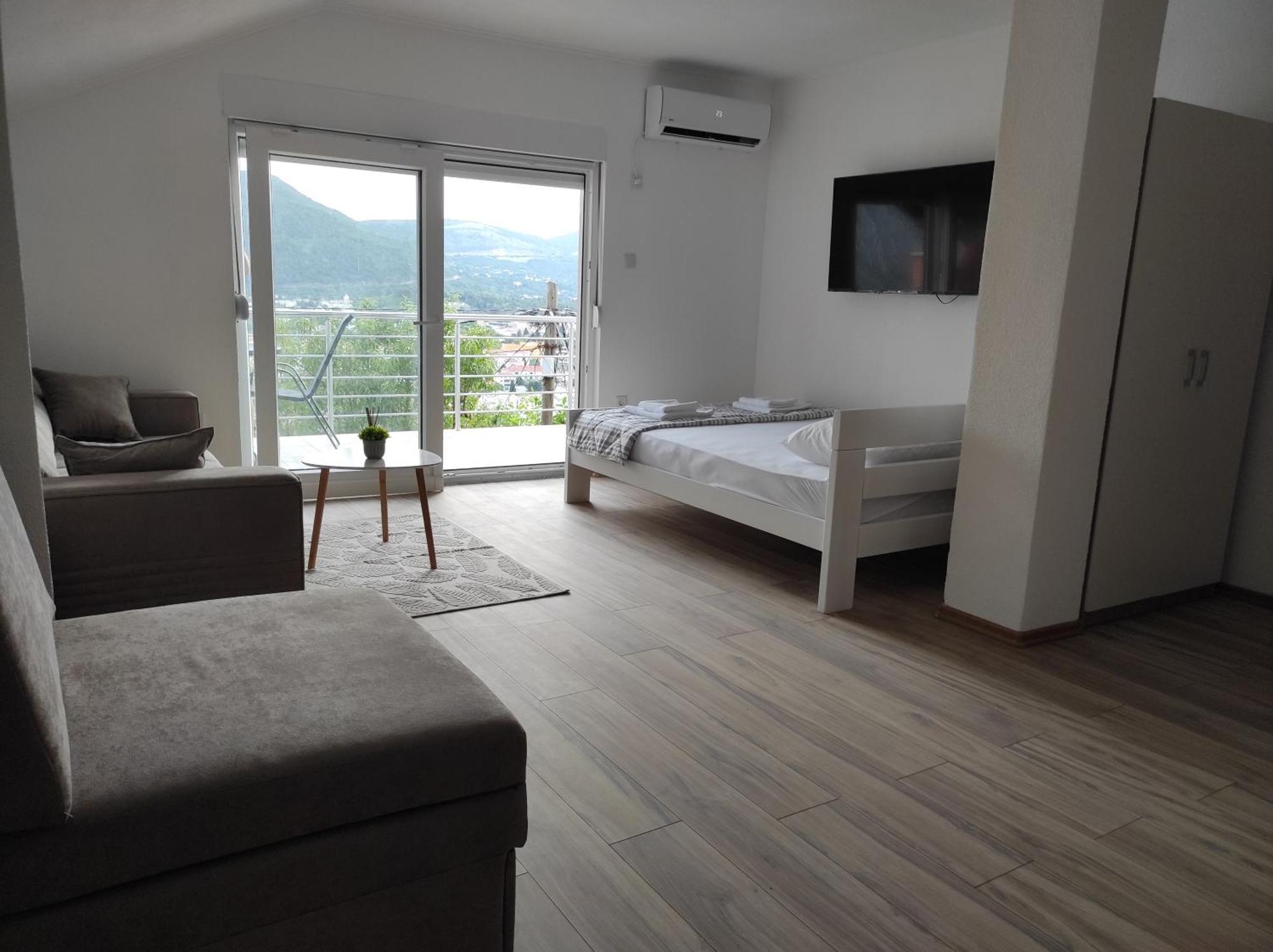 View Of The City - Studio Apartment Mostar Extérieur photo